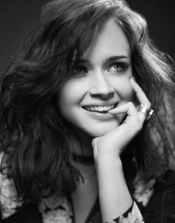 hollywoodsbestalexisbledel137j[1].md.jpeg